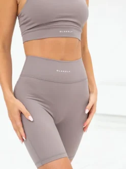 Ultimate Active Shorts*Blakely Clothing Flash Sale